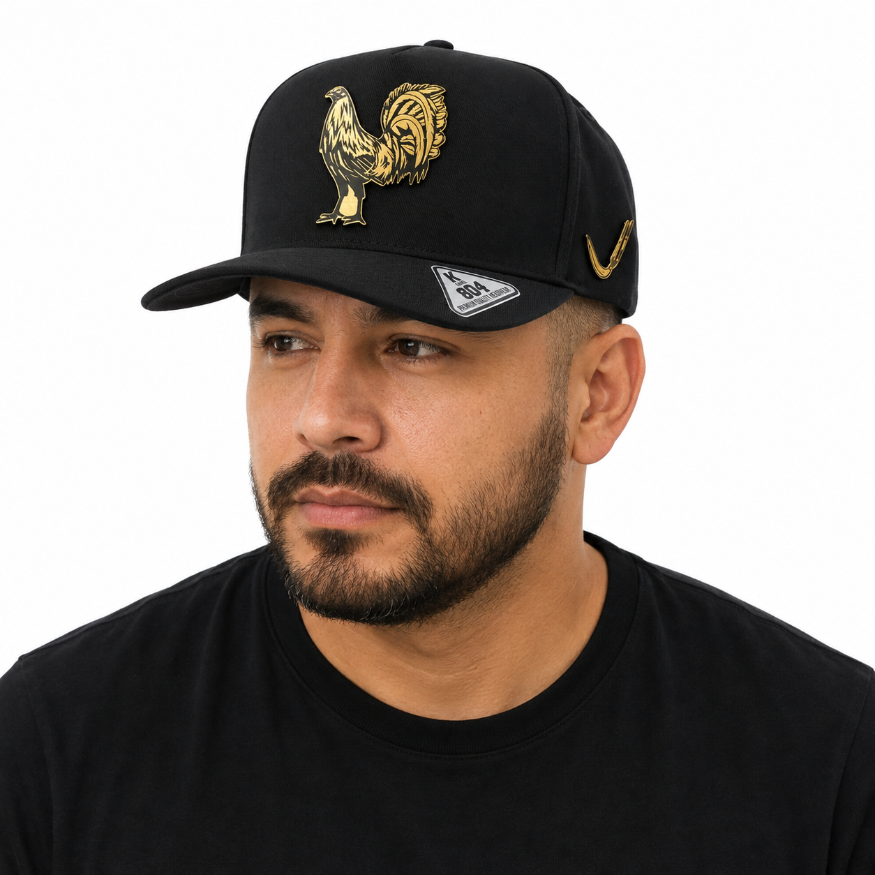 Gorra Gallo De Oro — Placa Dorada | Nuevo Imperio