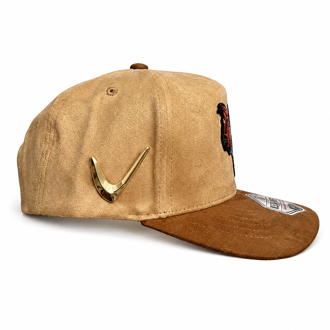 Gorra Gallo Fino de Pelea — Colorado y Jiro | Nuevo Imperio